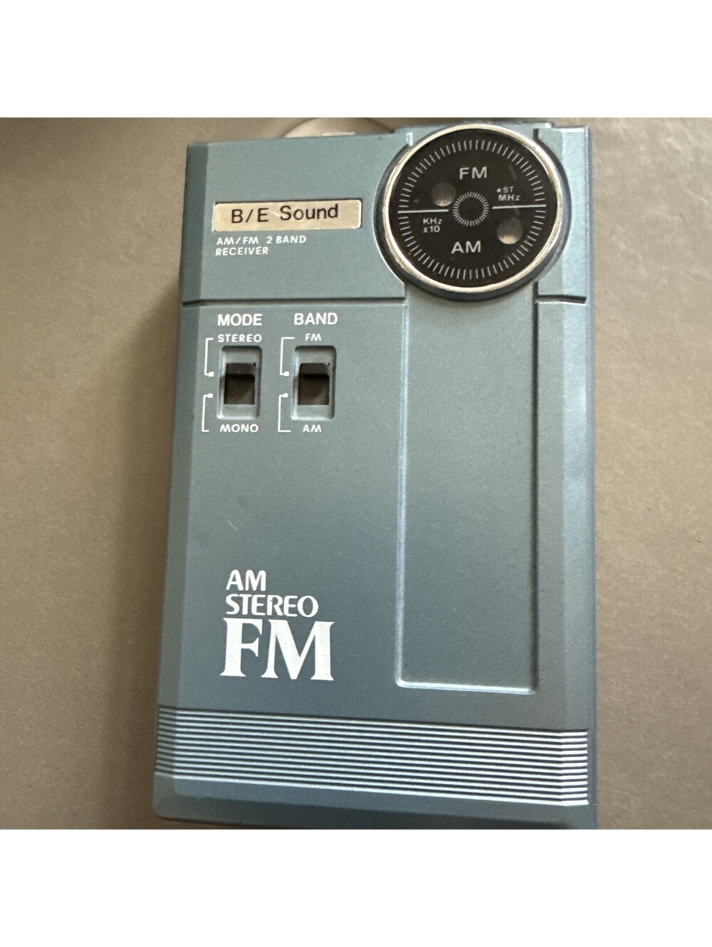 VINTAGE LENOX SOUND AM/FM 2 BAND RECEIVER